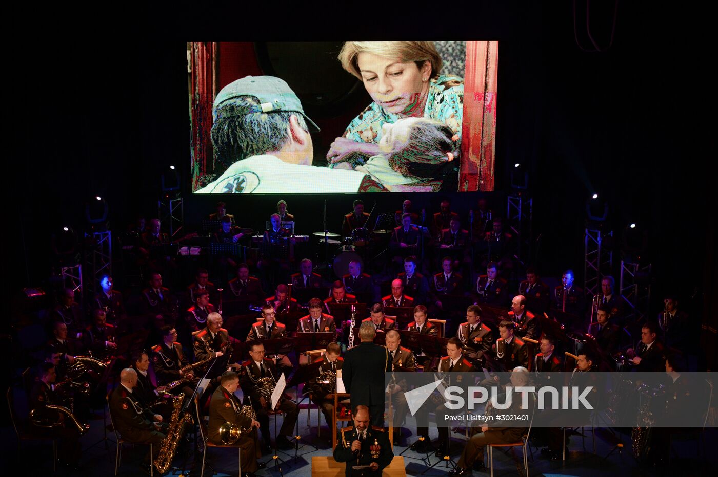 Central Military District song company and orchestra give concert in memory of Alexandrov Song and Dance Company