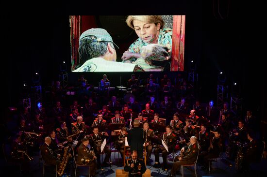 Central Military District song company and orchestra give concert in memory of Alexandrov Song and Dance Company