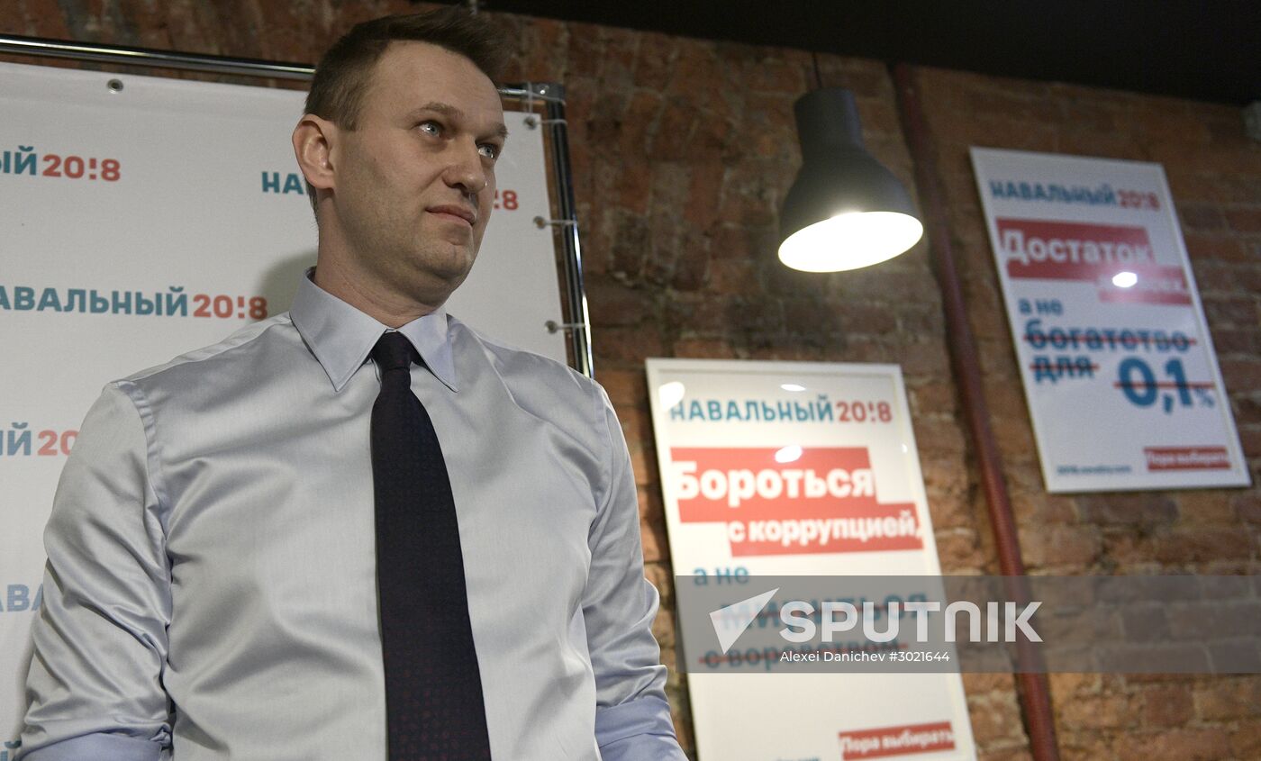 Alexei Navalny's headquarters open in St. Petersburg