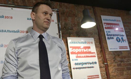 Alexei Navalny's headquarters open in St. Petersburg