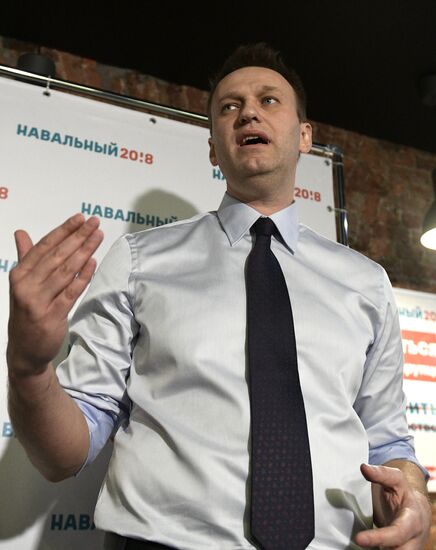 Alexei Navalny's headquarters open in St. Petersburg