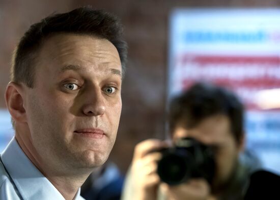 Alexei Navalny's headquarters open in St. Petersburg