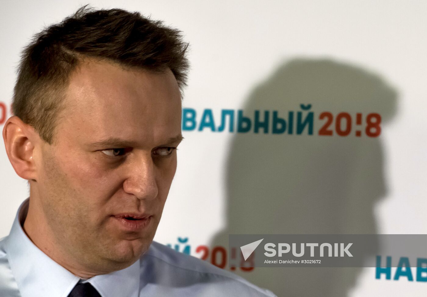 Alexei Navalny's headquarters open in St. Petersburg