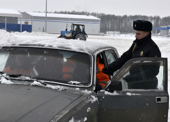 Russia sets up border control zones on the frontier with Belarus