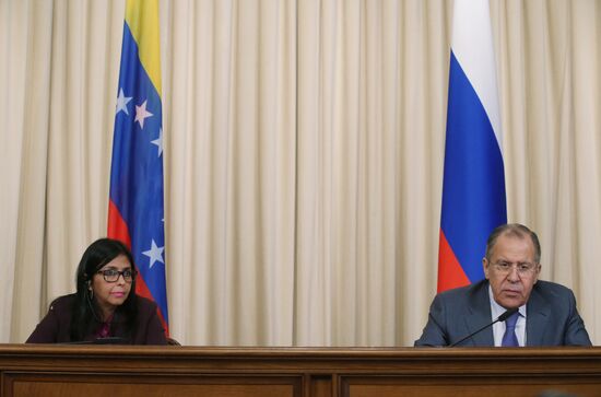 Russian Foreign Minister Sergei Lavrov meets with his Venezuelan counterpart Delcy Rodriguez