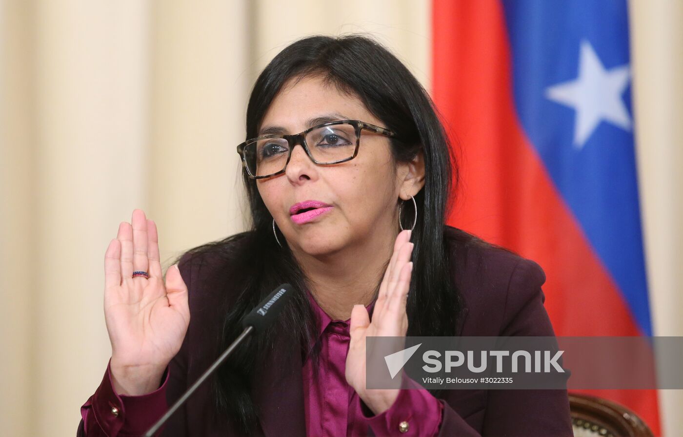 Russian Foreign Minister Sergei Lavrov meets with his Venezuelan counterpart Delcy Rodriguez