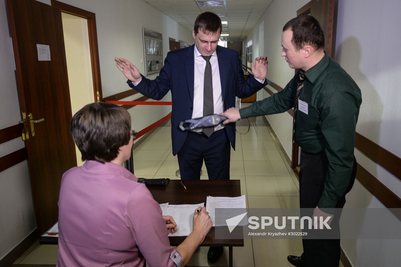 Russian parents take Unified State Exam
