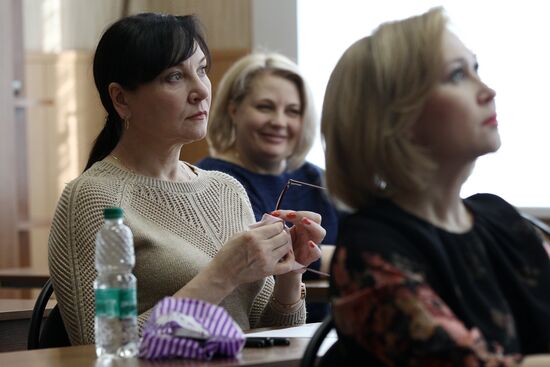 Russian parents take Unified State Exam