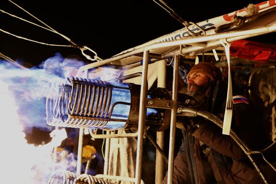 Fyodor Konyukhov, Ivan Menyailo set off on hot-air balloon flight