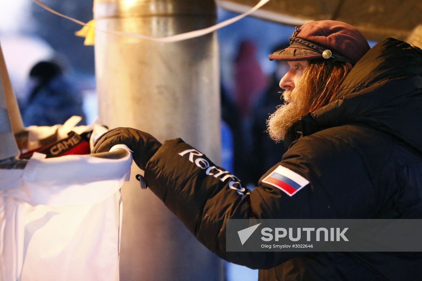 Fyodor Konyukhov and Ivan Menyaylo start hot air balloon flight