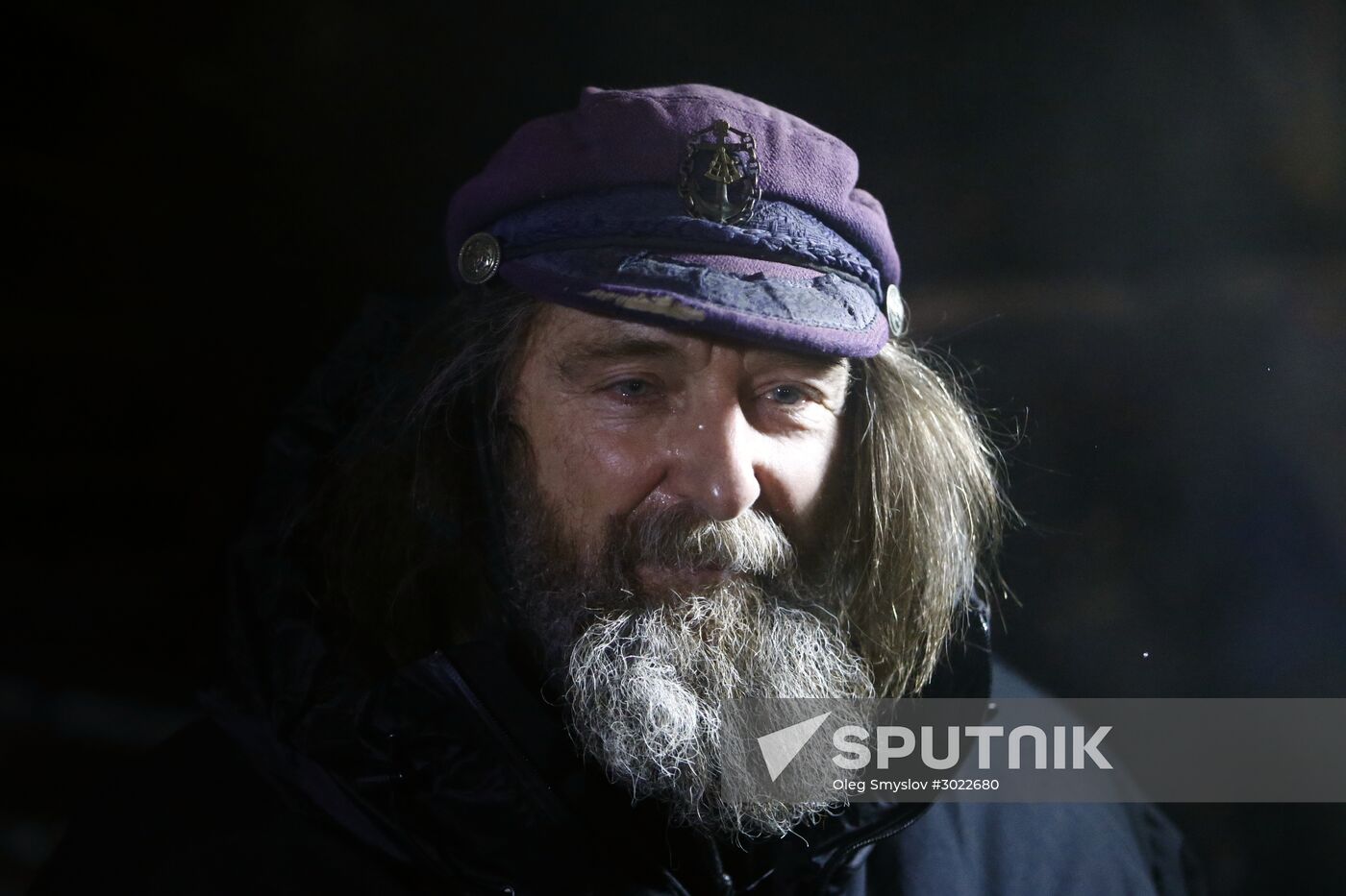 Fyodor Konyukhov and Ivan Menyaylo start hot air balloon flight