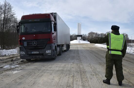 Russia sets up border control zones on the frontier with Belarus