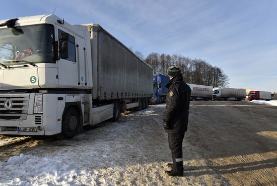 Russia sets up border control zones on the frontier with Belarus