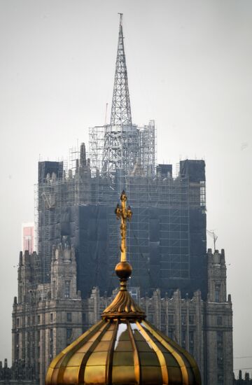 Renovation of Foreign Ministry's spire continues