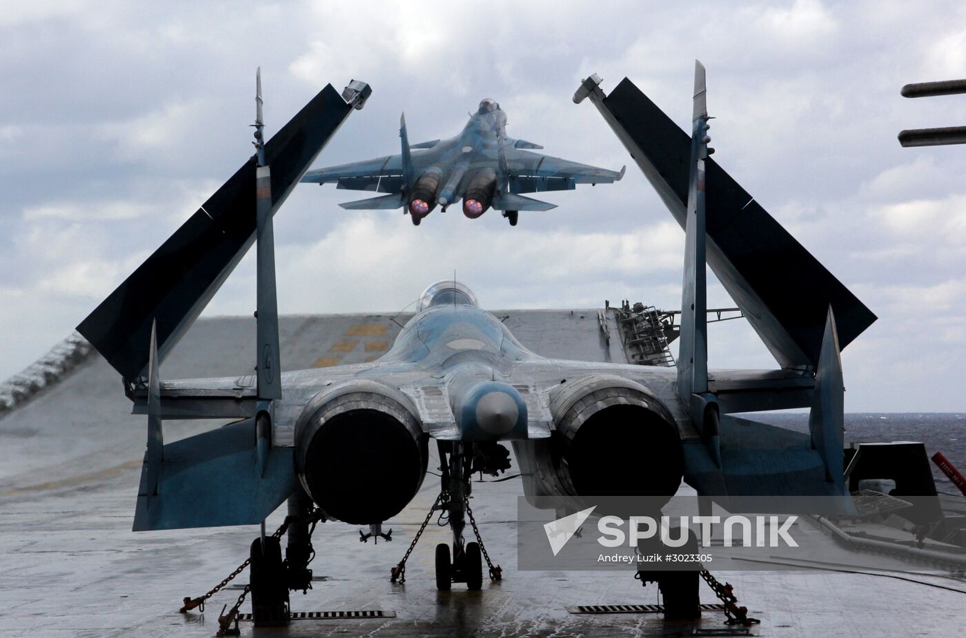 Distant sea voyage by Russian Northern Fleet's combat vessels