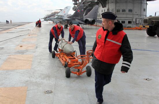 Distant sea voyage by Russian Northern Fleet's combat vessels