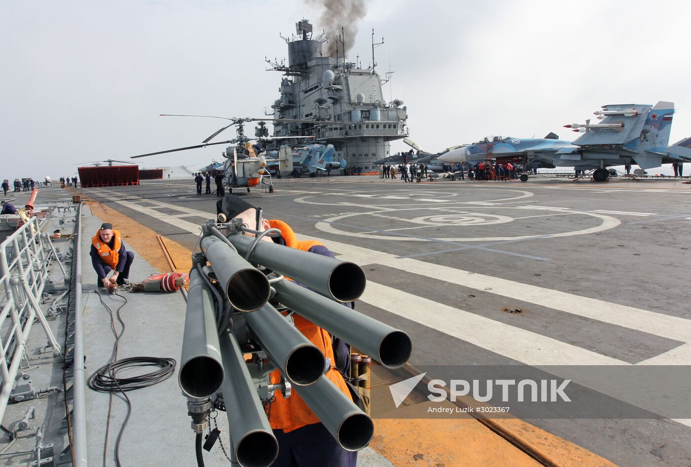 Distant sea voyage by Russian Northern Fleet's combat vessels