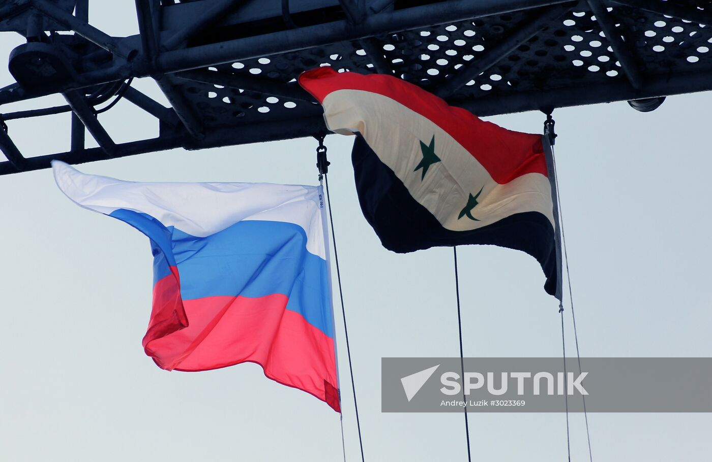 Distant sea voyage by Russian Northern Fleet's combat vessels