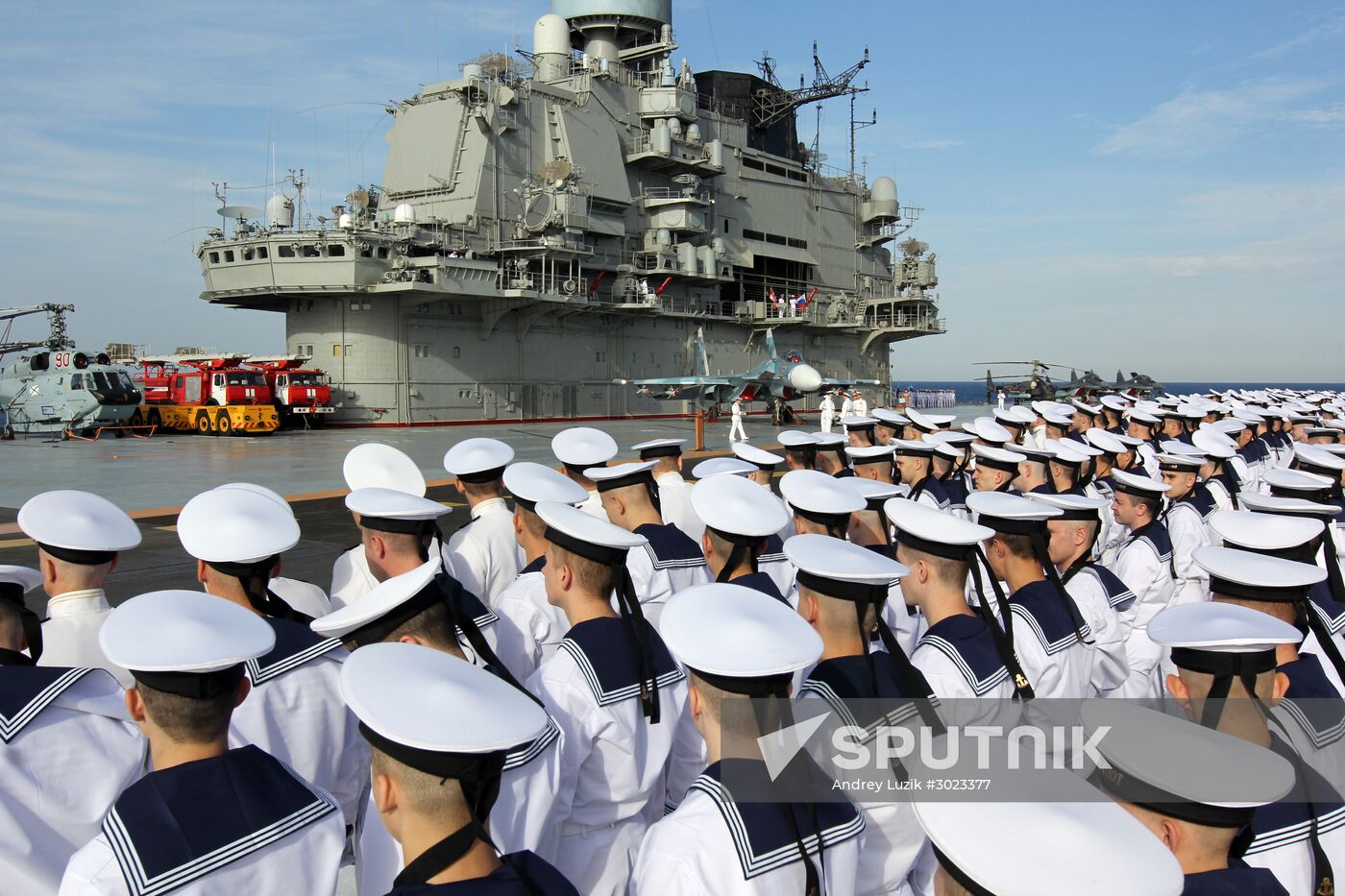 Distant sea voyage by Russian Northern Fleet's combat vessels