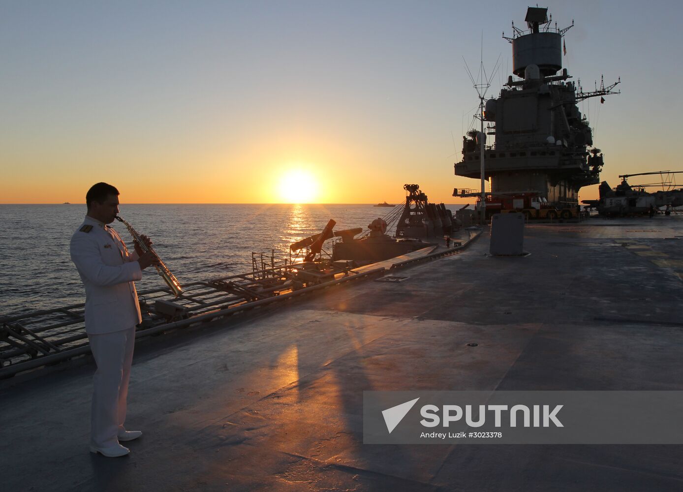 Distant sea voyage by Russian Northern Fleet's combat vessels
