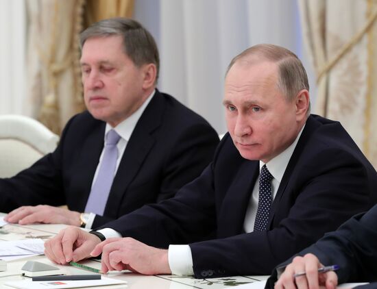 President Vladimir Putin meets with Volkswagen AG Management Board Chair Matthias Müller