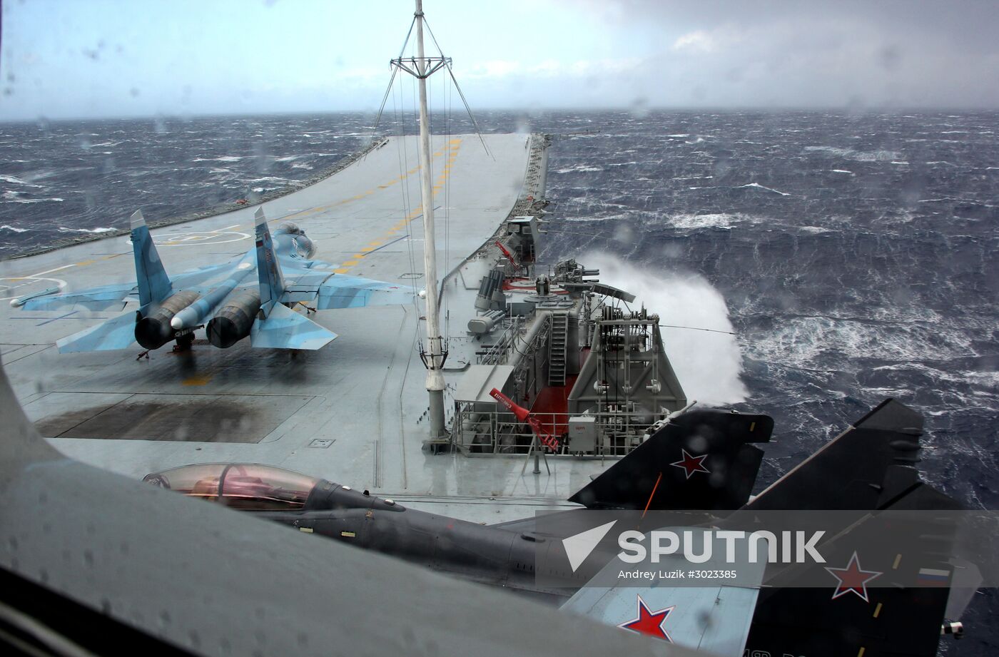 Distant sea voyage by Russian Northern Fleet's combat vessels
