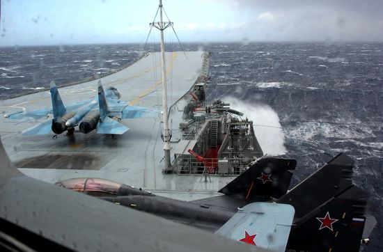 Distant sea voyage by Russian Northern Fleet's combat vessels