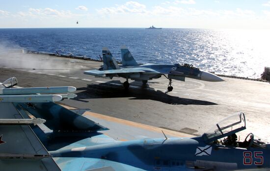 Distant sea voyage by Russian Northern Fleet's combat vessels