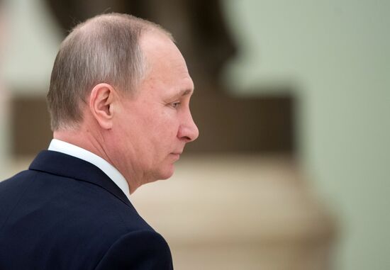 President Vladimir Putin meets with Volkswagen AG Management Board Chair Matthias Müller