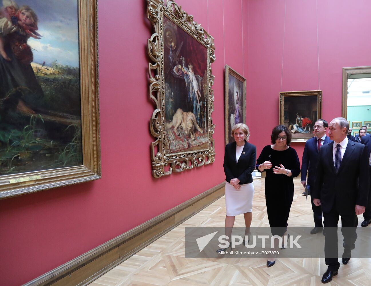 President Vladimir Putin visits "Roma. Aeterna. Vatican Pinacoteca Masterpieces" exhibition at Tretyakov Gallery