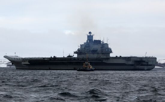 Admiral Kuznetsov aircraft carrier meeting ceremony in Severomorsk