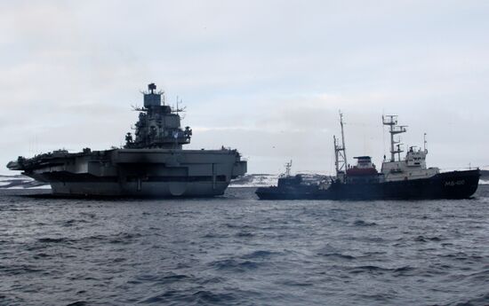 Admiral Kuznetsov aircraft carrier meeting ceremony in Severomorsk