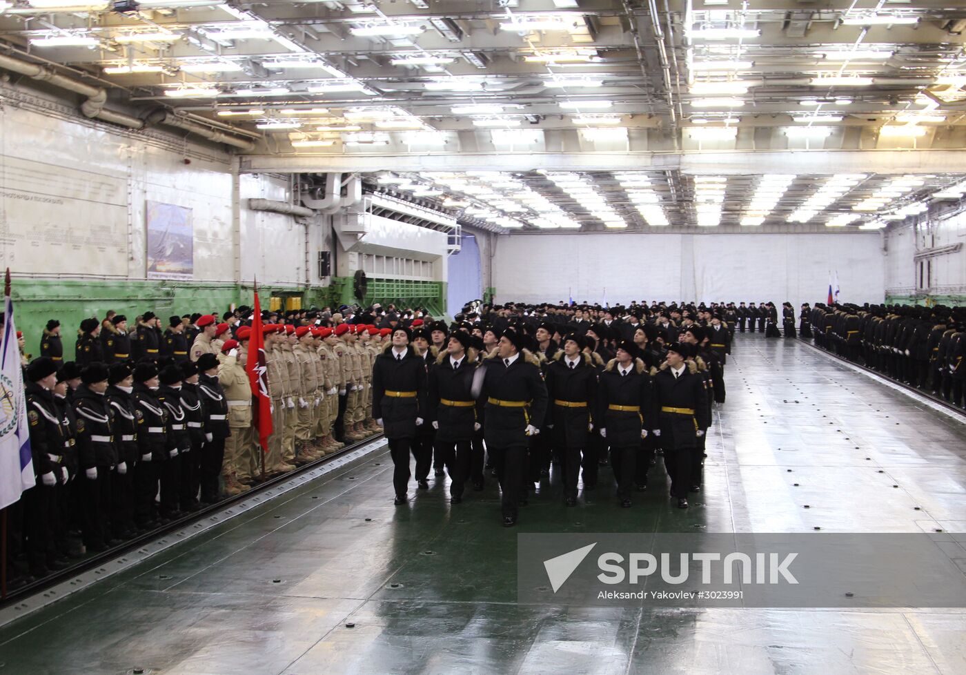 Admiral Kuznetsov aircraft carrier meeting ceremony in Severomorsk