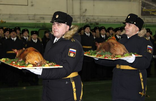 Welcoming the aircraft cruiser Admiral Kuznetsov in Severomorsk