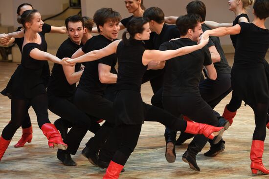 Igor Moiseyev Dance Company concert rehearsal