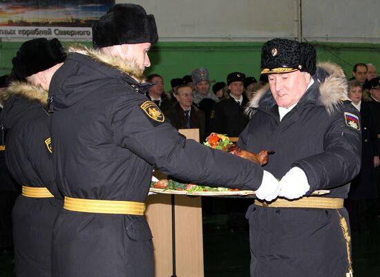 Welcoming the aircraft cruiser Admiral Kuznetsov in Severomorsk