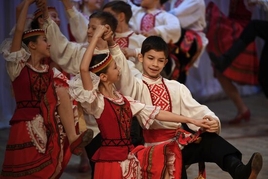 Igor Moiseyev Falk Dance Ensemble holds rehearsal
