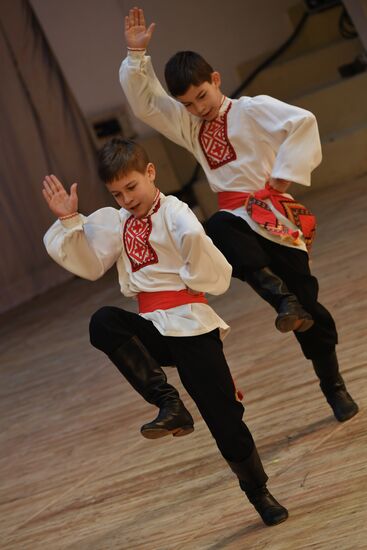 Igor Moiseyev Falk Dance Ensemble holds rehearsal