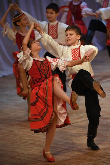 Igor Moiseyev folk dance ensemble Igor Moiseyev at rehearsal