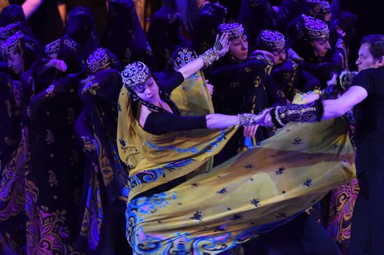 Igor Moiseyev Dance Company concert rehearsal