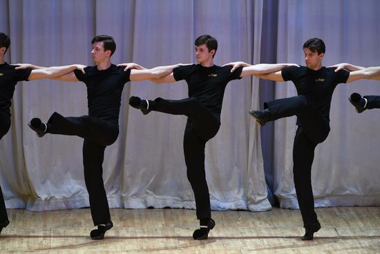 Igor Moiseyev Dance Company concert rehearsal