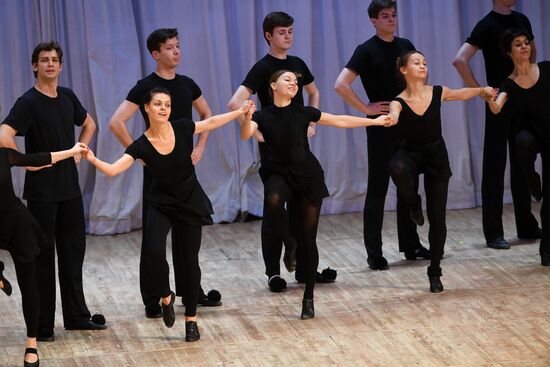 Igor Moiseyev popular dance ensemble at rehearsal