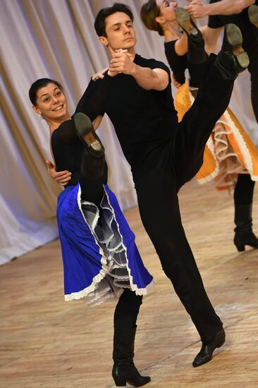 Igor Moiseyev Dance Company concert rehearsal