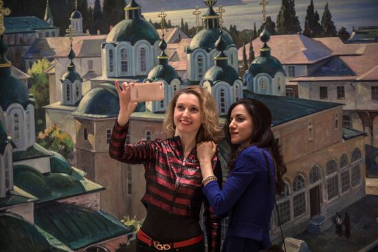 Vasily Nesterenko's exhibition "Our Glory - Russian Empire!" unveiled