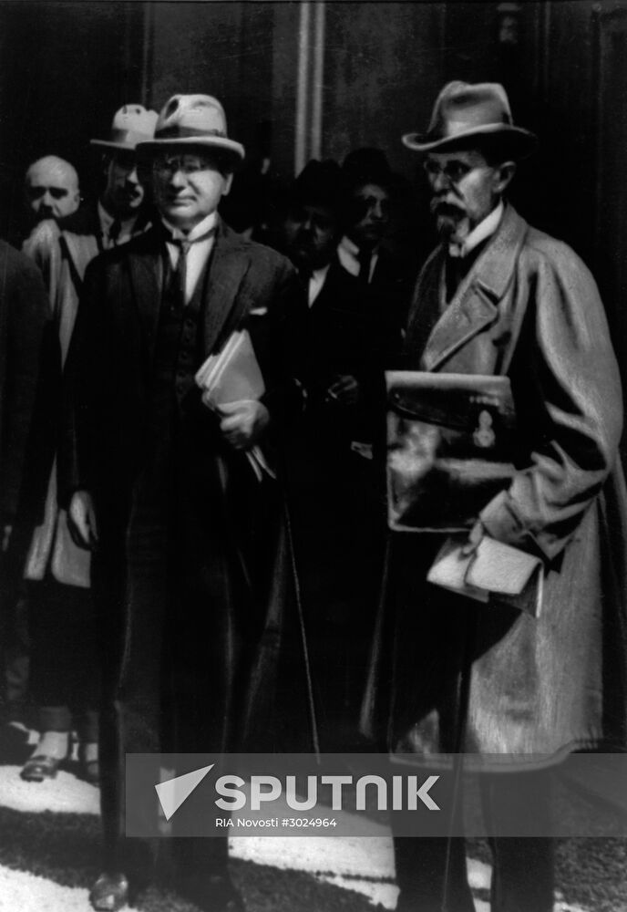 Litvinov and Vorovsky