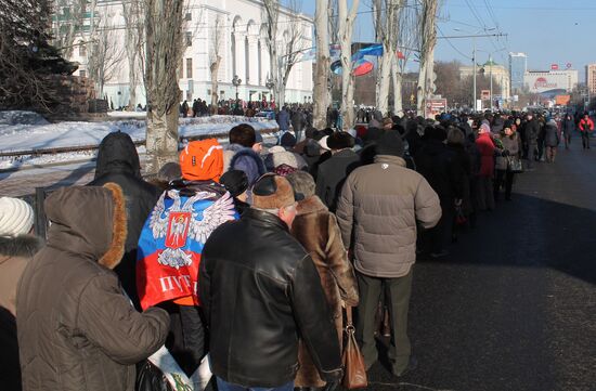 Farewell to Somalia batallion commander Mikhail Tolstykh (aka Givi) in Donetsk