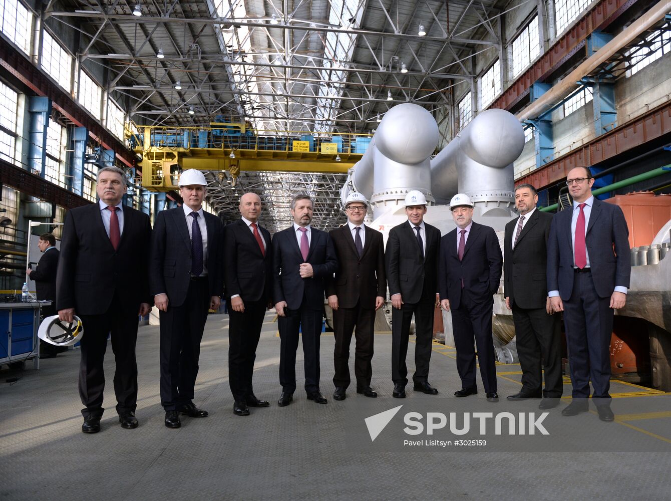 World's biggest steam turbine T-295 is commissioned in Yekaterinburg