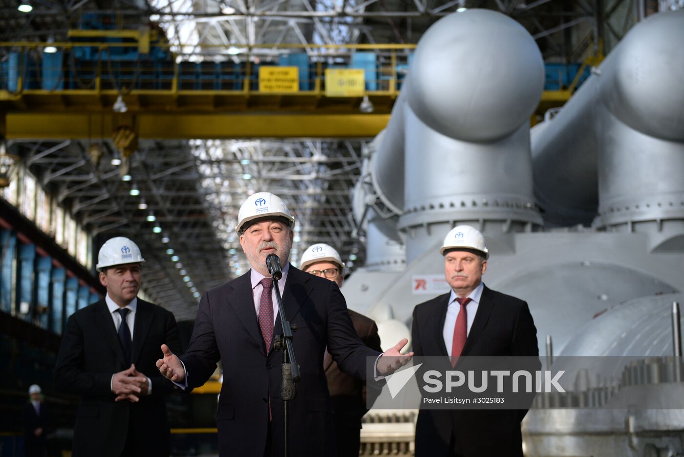 World's biggest steam turbine T-295 is commissioned in Yekaterinburg