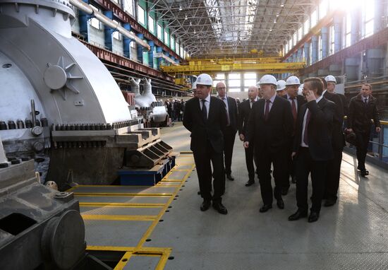 World's biggest steam turbine T-295 is commissioned in Yekaterinburg