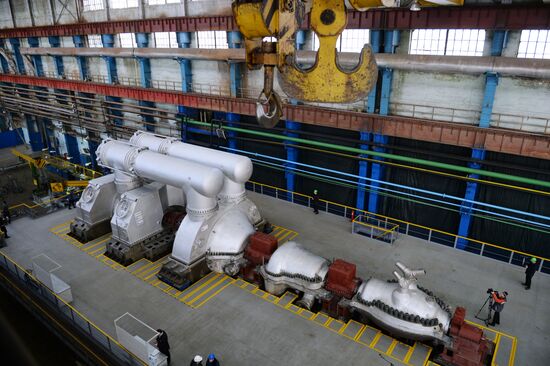 World's biggest steam turbine T-295 is commissioned in Yekaterinburg